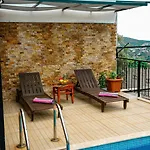 Comfy Ipek With Pool