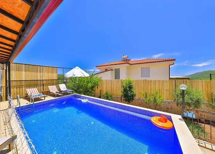 Comfy Ipek With Pool Kaş