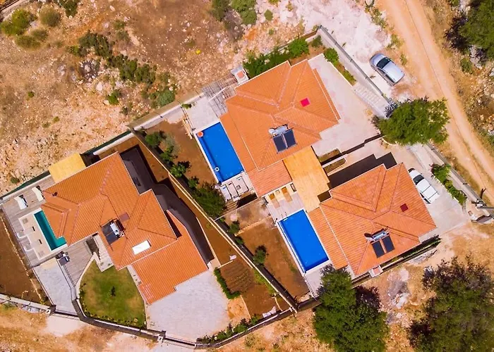 Willa Comfy Ipek With Pool Kaş