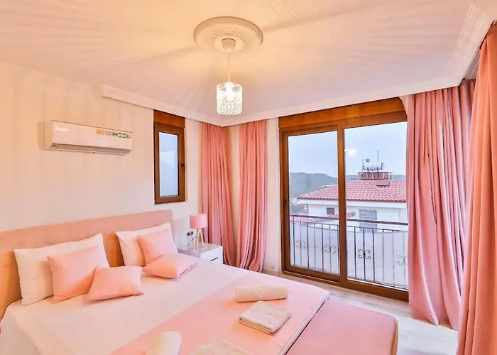 Comfy Ipek With Pool